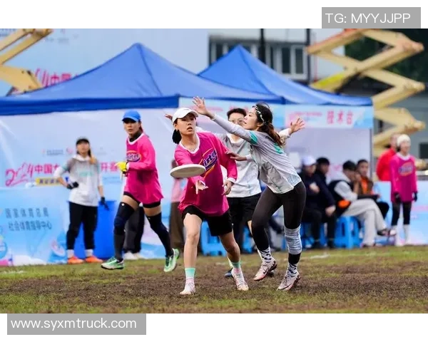 滑板精英赛点评：重庆飞盘队的团队协作表现