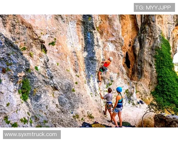 攀岩深度：解密西安攀岩队的整体压制